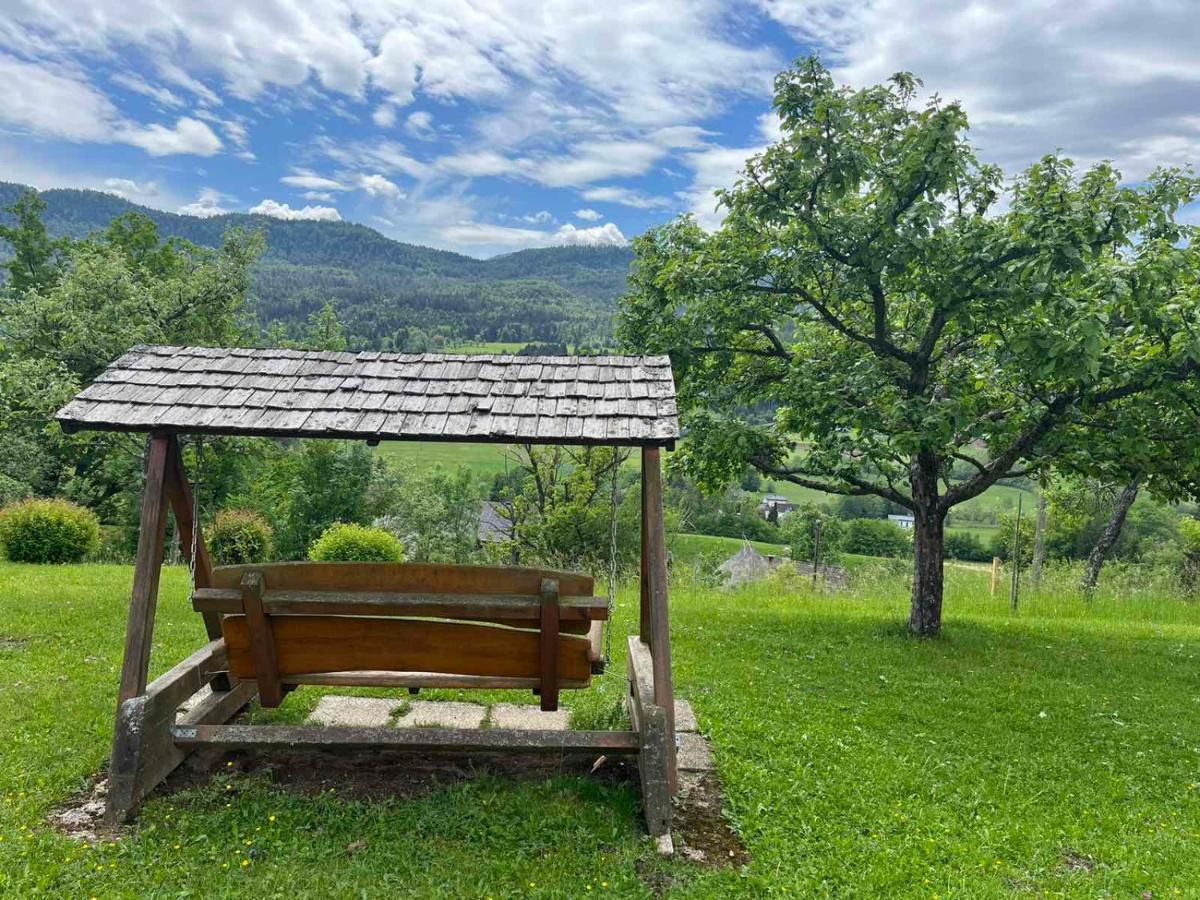 Charmantes Ferienhaus In Bester Lage Keutschach am See Extérieur photo