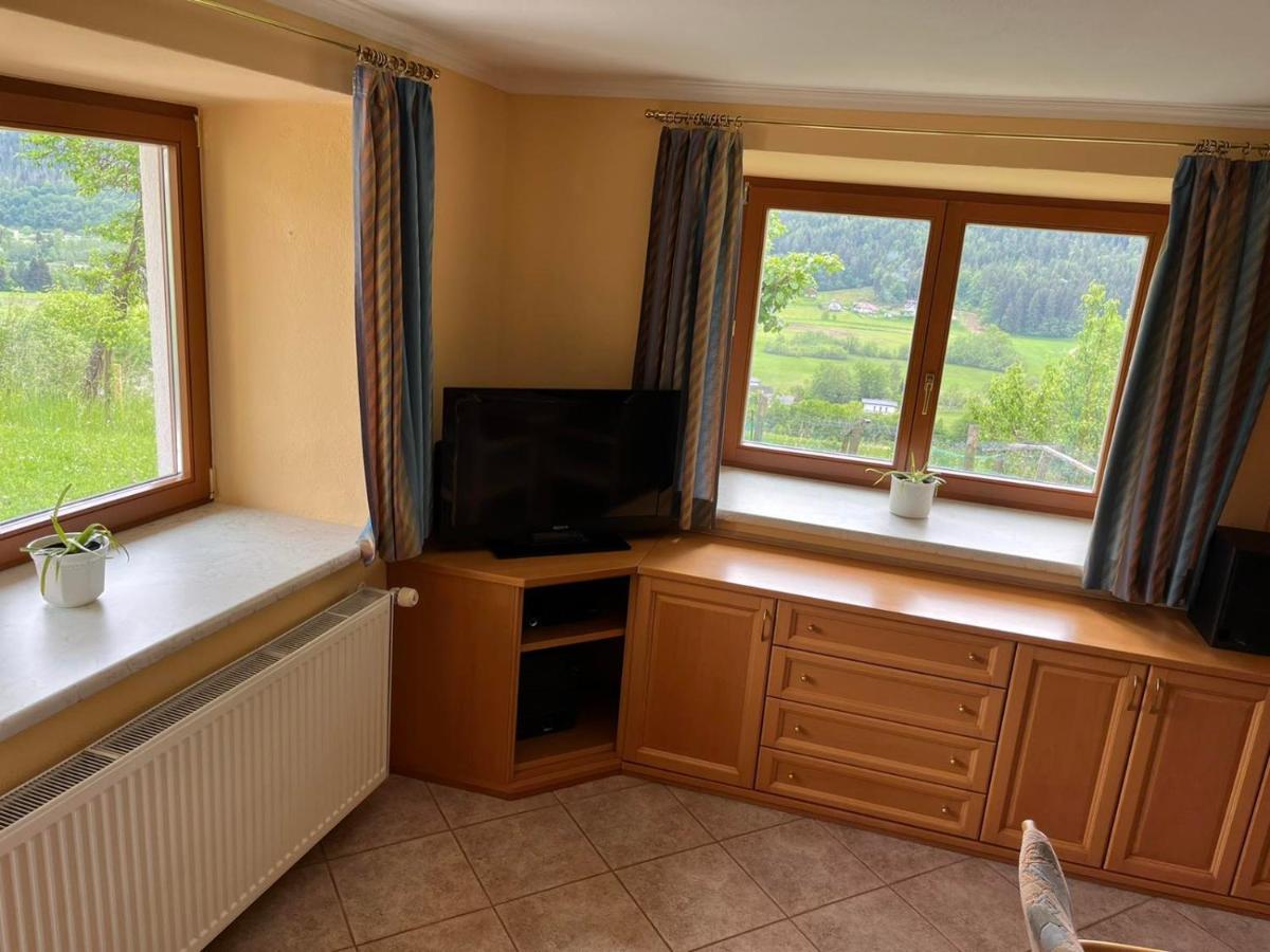 Charmantes Ferienhaus In Bester Lage Keutschach am See Extérieur photo