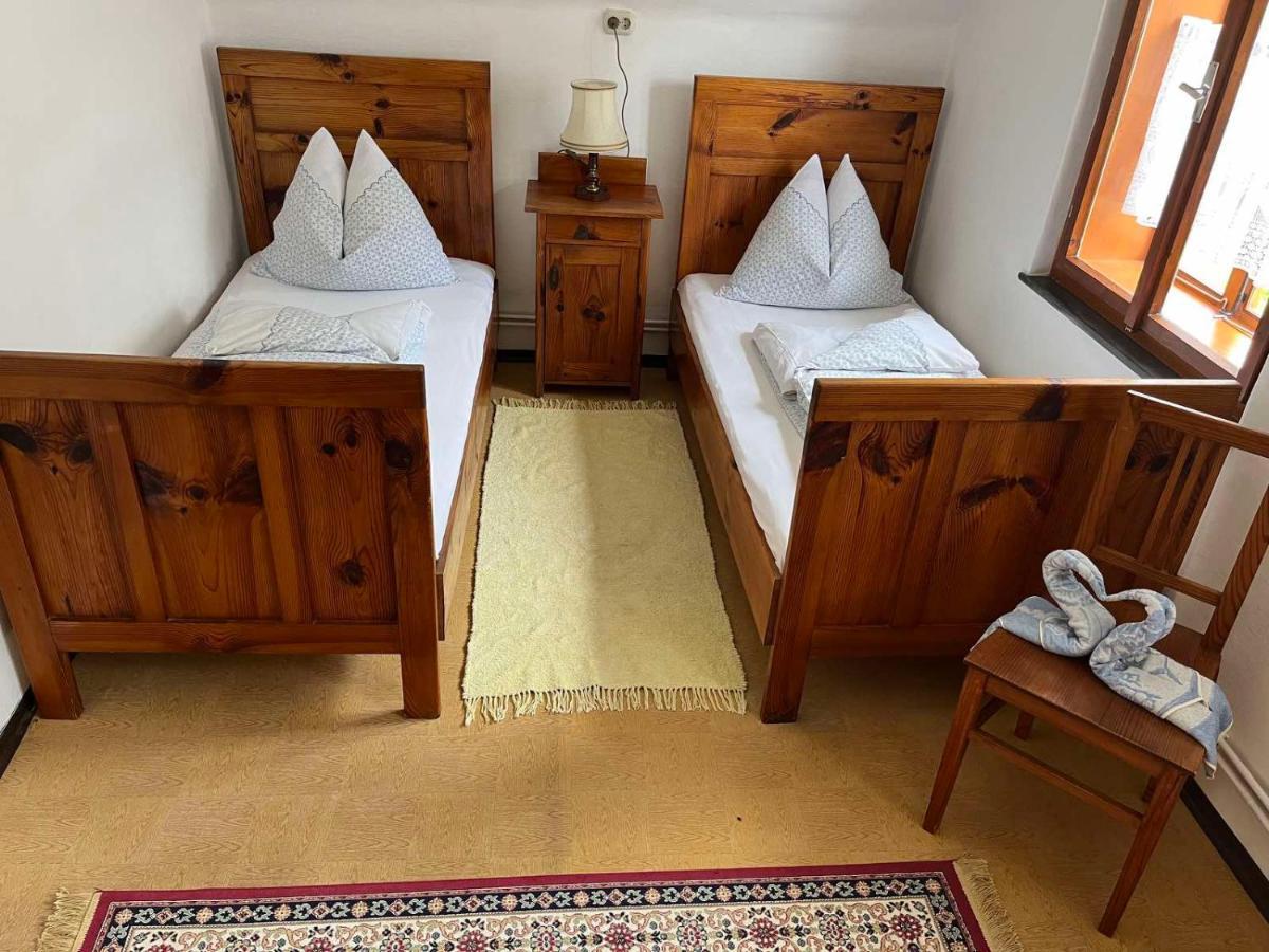 Charmantes Ferienhaus In Bester Lage Keutschach am See Extérieur photo